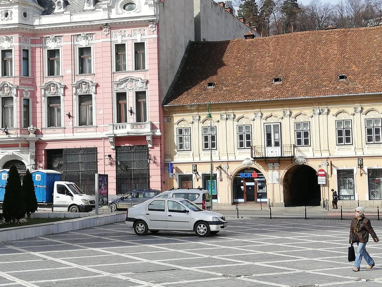 Leyla Hostel Brasov Bagian luar foto