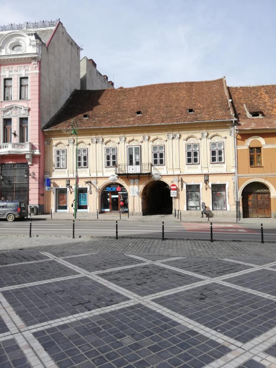 Leyla Hostel Brasov Bagian luar foto