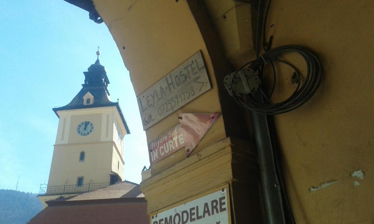 Leyla Hostel Brasov Bagian luar foto