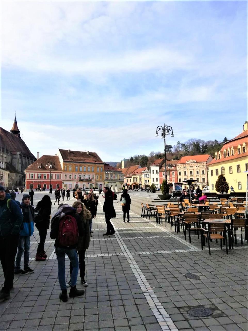 Leyla Hostel Brasov Bagian luar foto