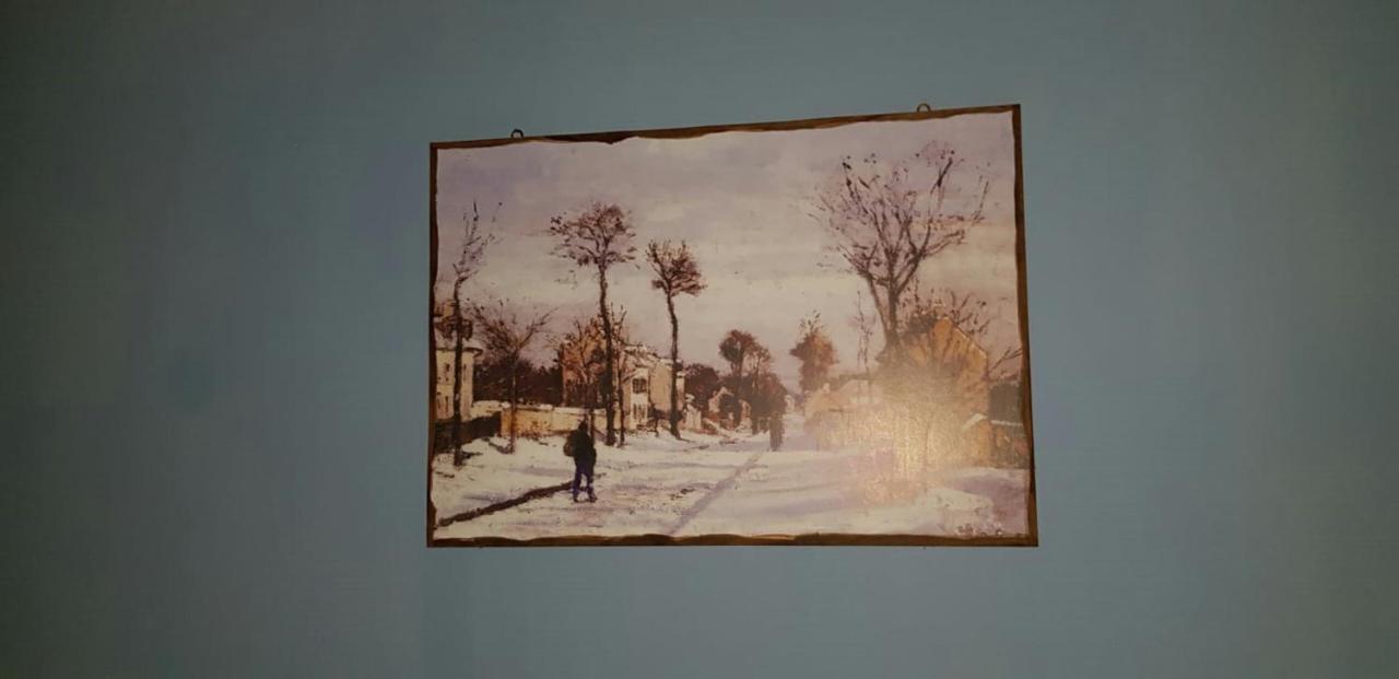 Leyla Hostel Brasov Bagian luar foto